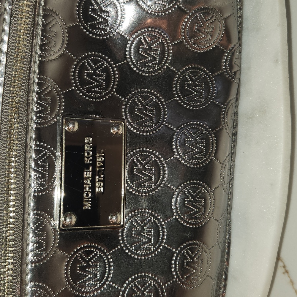 Michael Kors Wristlet/Pochette - Picture 2 of 7